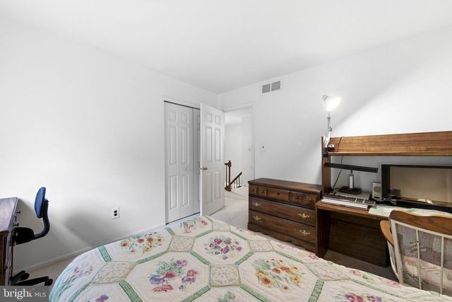 1661 BLUE JAY LN, Cherry Hill, NJ 08003