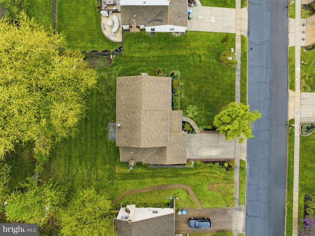 1661 BLUE JAY LN, Cherry Hill, NJ 08003