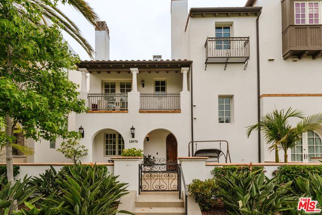 13070 Kiyot Way, Playa Vista, CA 90094