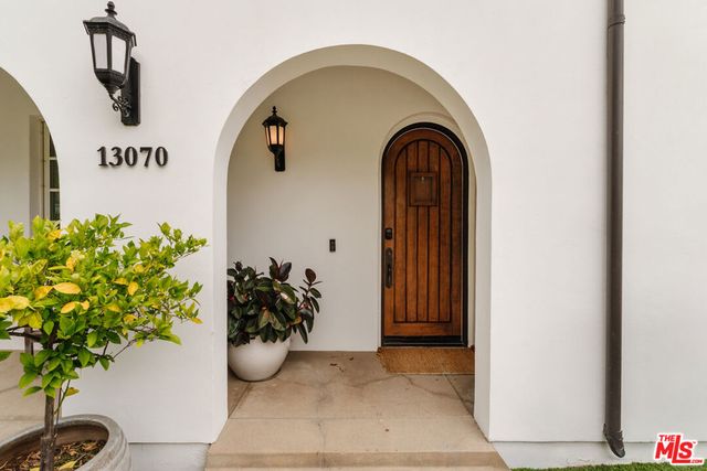 13070 Kiyot Way, Playa Vista, CA 90094