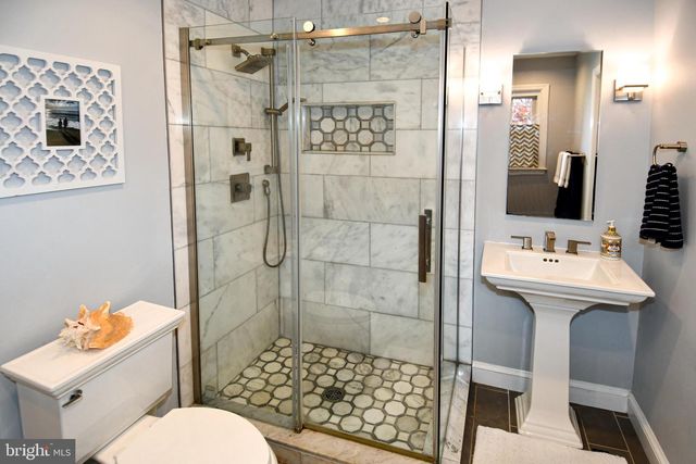 5812 PIEDMONT DR, Alexandria, VA 22310