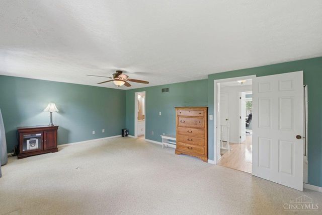 955 Woodlyn Drive N, Anderson Twp, OH 45230
