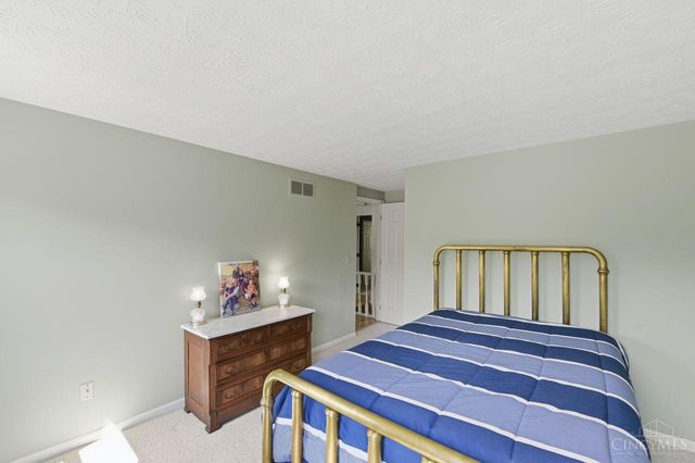 955 Woodlyn Drive N, Anderson Twp, OH 45230