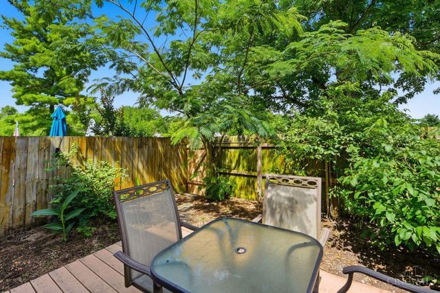 955 Woodlyn Drive N, Anderson Twp, OH 45230