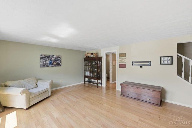 955 Woodlyn Drive N, Anderson Twp, OH 45230