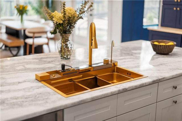 2454 Caladium Drive NE, Atlanta, GA 30345