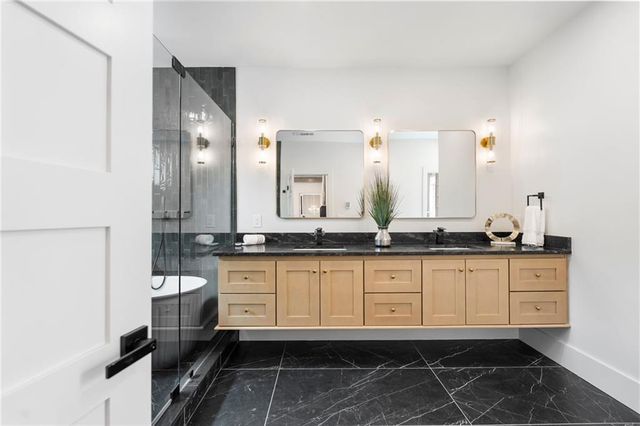 2454 Caladium Drive NE, Atlanta, GA 30345