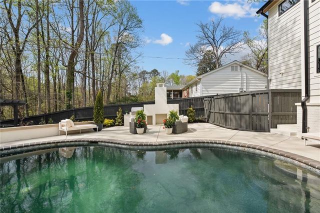 2454 Caladium Drive NE, Atlanta, GA 30345