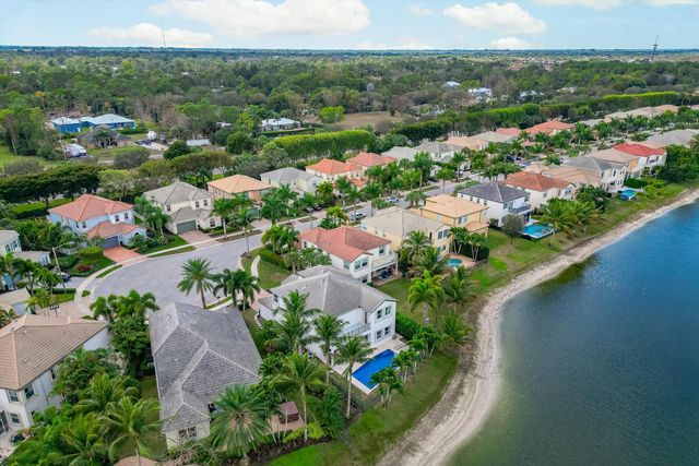 9724 Phipps Lane, Wellington, FL 33414