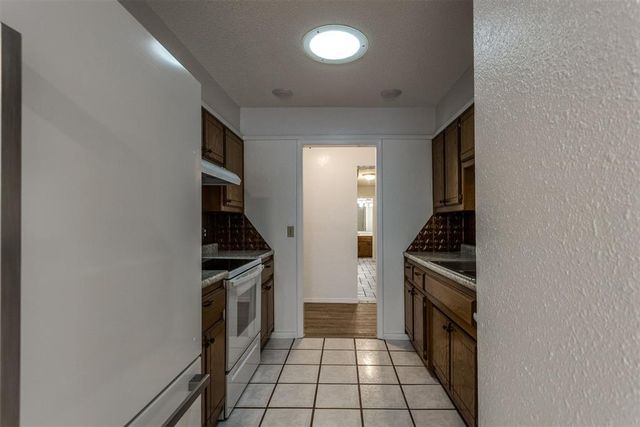 10312 Birkenhead Road, Yukon, OK 73099