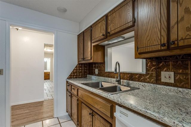 10312 Birkenhead Road, Yukon, OK 73099