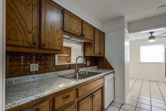10312 Birkenhead Road, Yukon, OK 73099