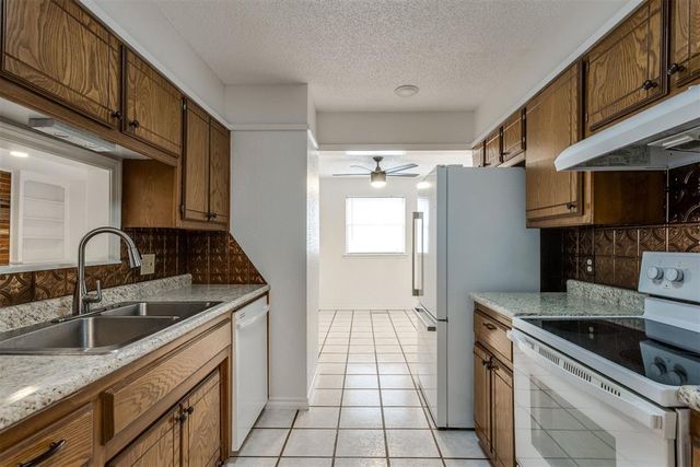 10312 Birkenhead Road, Yukon, OK 73099