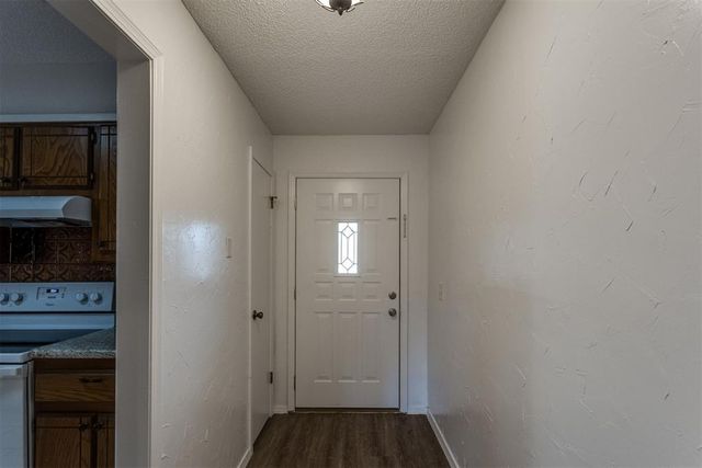 10312 Birkenhead Road, Yukon, OK 73099