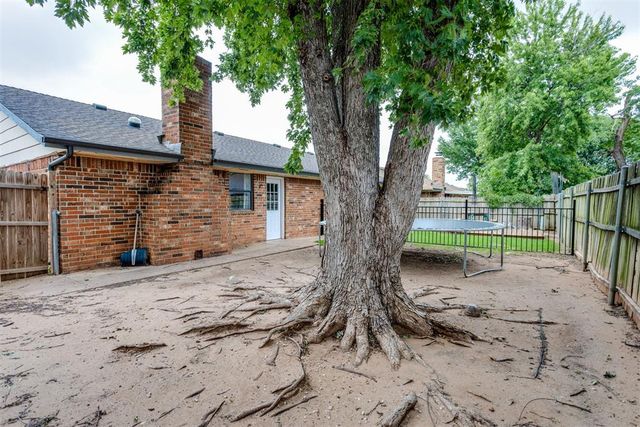 10312 Birkenhead Road, Yukon, OK 73099