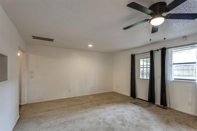 10312 Birkenhead Road, Yukon, OK 73099