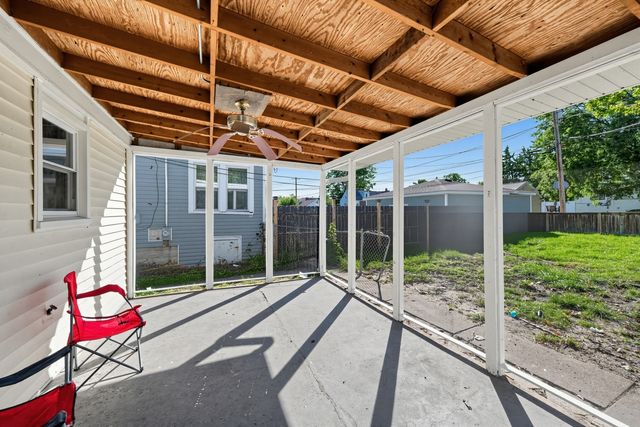 156 Oak Avenue, Hillside, IL 60162