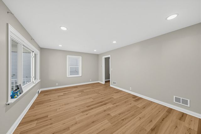156 Oak Avenue, Hillside, IL 60162