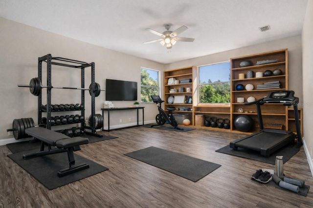 8685 BAYOU WAY N, Pinellas Park, FL 33782