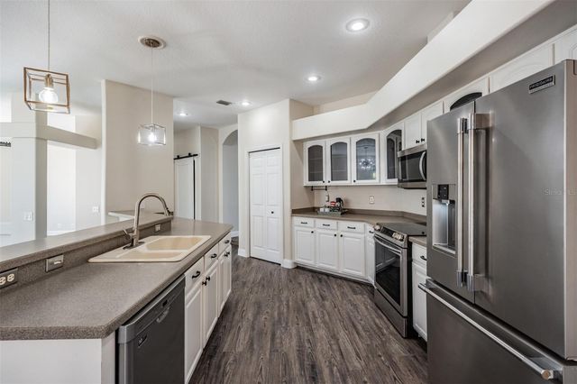 8685 BAYOU WAY N, Pinellas Park, FL 33782