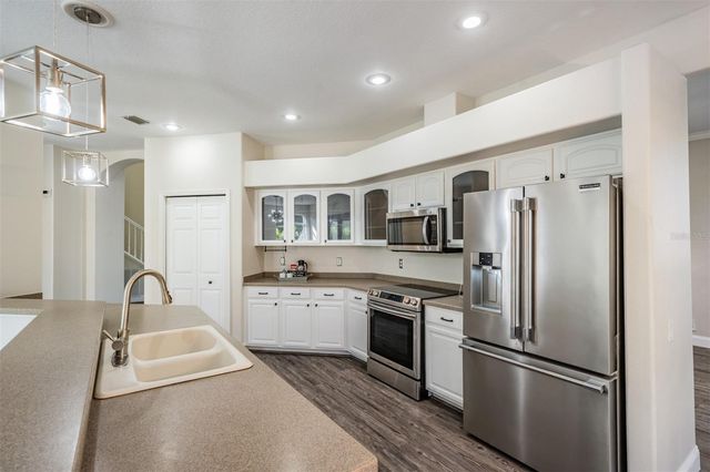 8685 BAYOU WAY N, Pinellas Park, FL 33782