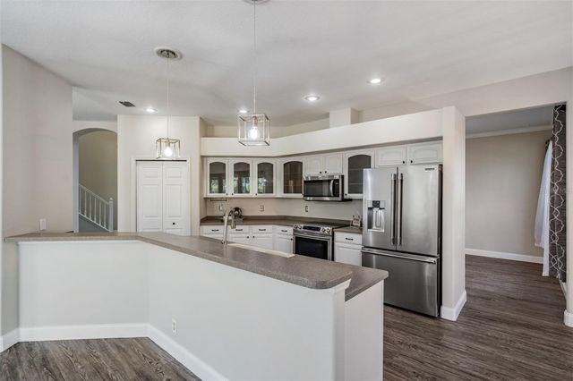 8685 BAYOU WAY N, Pinellas Park, FL 33782