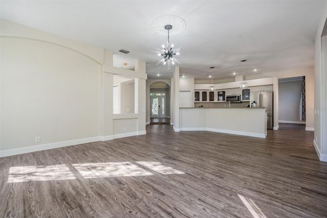 8685 BAYOU WAY N, Pinellas Park, FL 33782