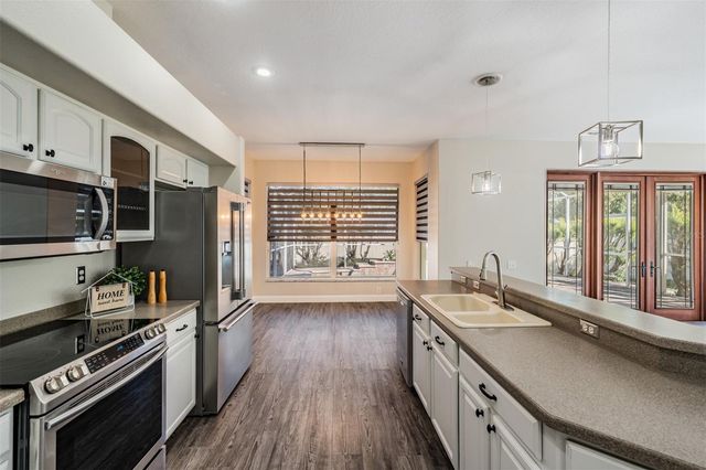 8685 BAYOU WAY N, Pinellas Park, FL 33782