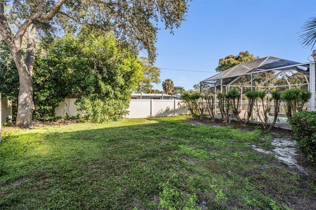 8685 BAYOU WAY N, Pinellas Park, FL 33782