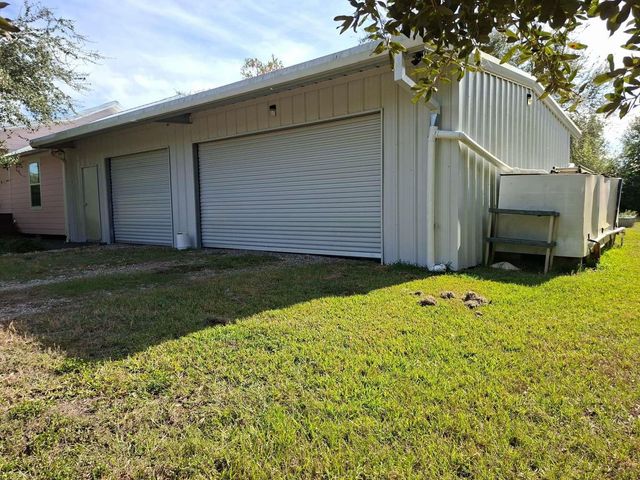 14025 Oak Lake Village Drive, Needville, TX 77461