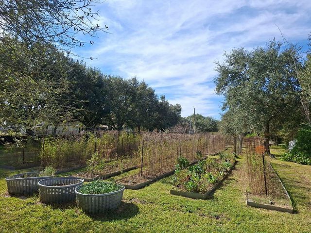 14025 Oak Lake Village Drive, Needville, TX 77461