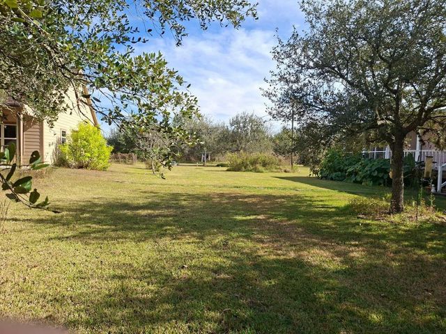 14025 Oak Lake Village Drive, Needville, TX 77461