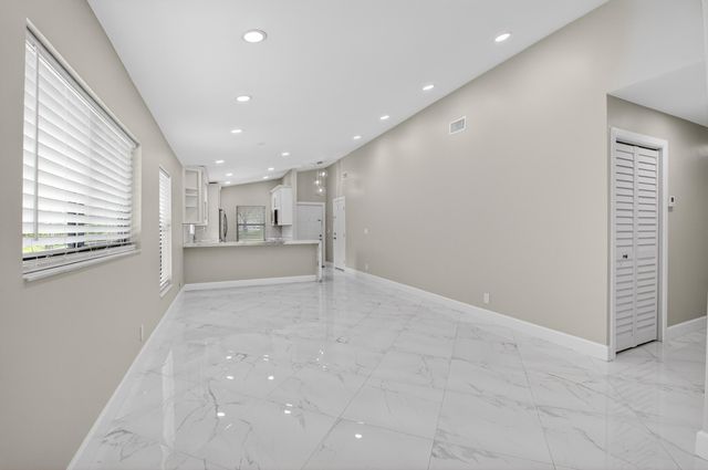 8216 Sweetbriar Way, Boca Raton, FL 33496