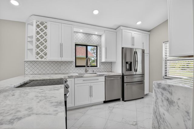 8216 Sweetbriar Way, Boca Raton, FL 33496