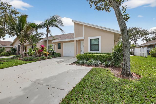 8216 Sweetbriar Way, Boca Raton, FL 33496