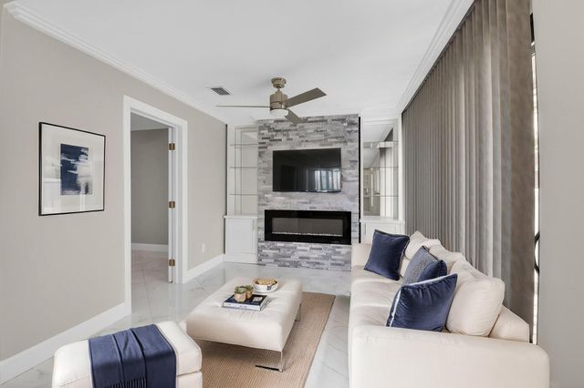 8216 Sweetbriar Way, Boca Raton, FL 33496