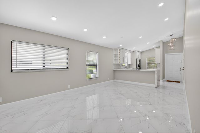 8216 Sweetbriar Way, Boca Raton, FL 33496