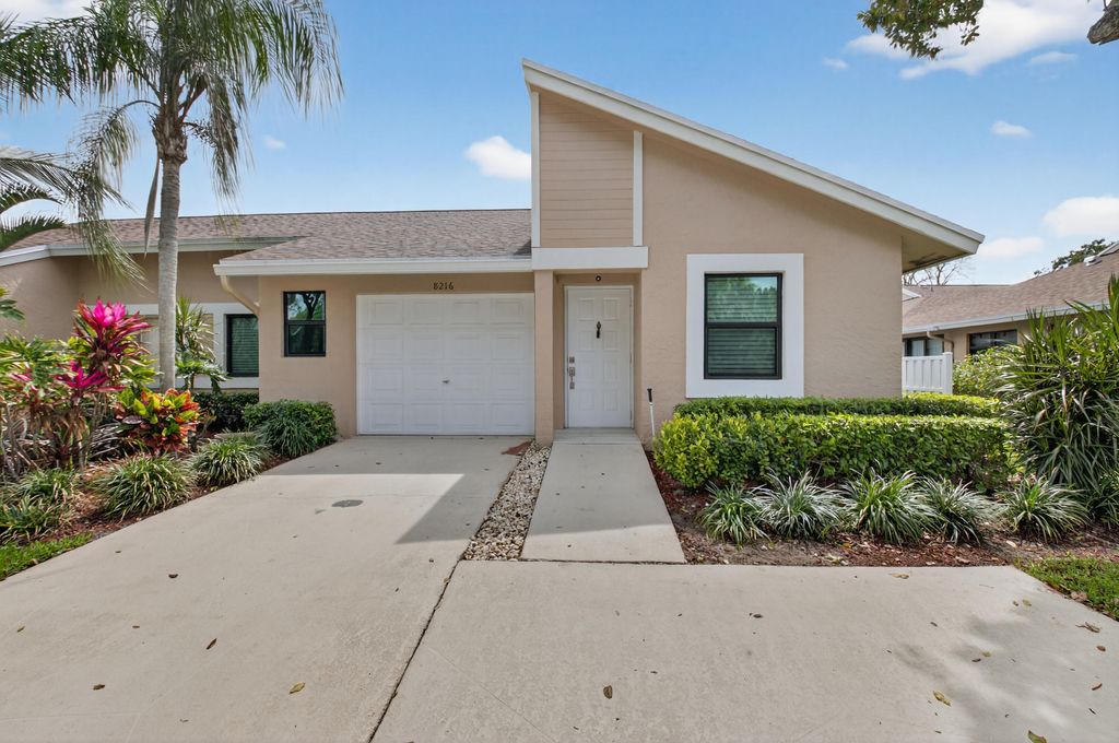8216 Sweetbriar Way, Boca Raton, FL 33496