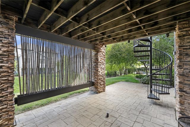 4303 161st Street, Urbandale, IA 50323