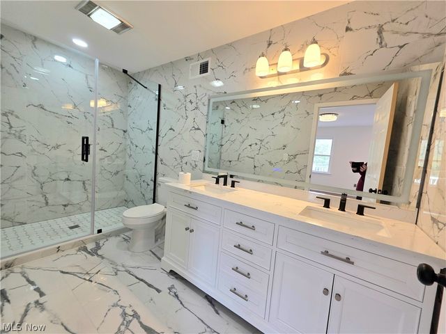 131 Loretto Lane, Parkersburg, WV 26101