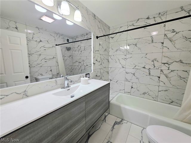 131 Loretto Lane, Parkersburg, WV 26101