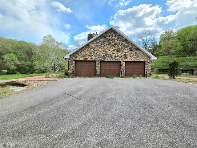 131 Loretto Lane, Parkersburg, WV 26101