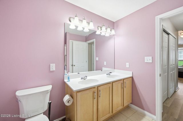 8903 Stara Way, Jeffersontown, KY 40299