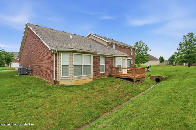 8903 Stara Way, Jeffersontown, KY 40299