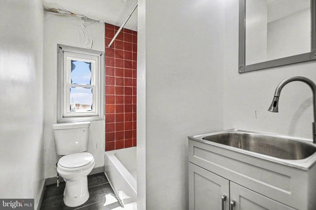 3243 MASSACHUSETTS AVE SE, Washington, DC 20019