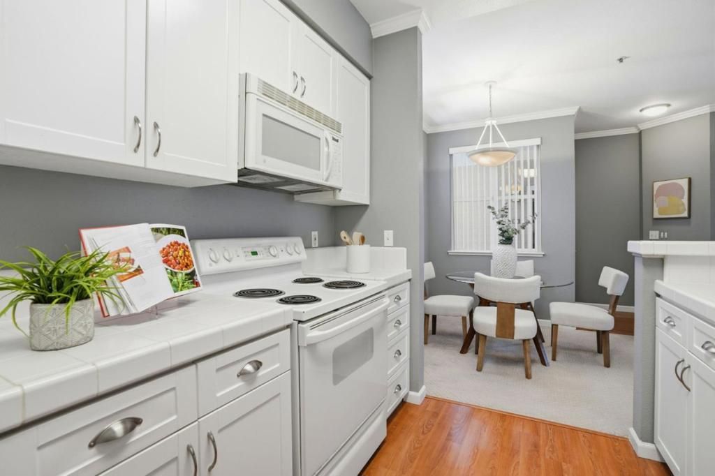 Image 12 of property listing at 1982 W Bayshore Road 322, East Palo Alto, CA 94303