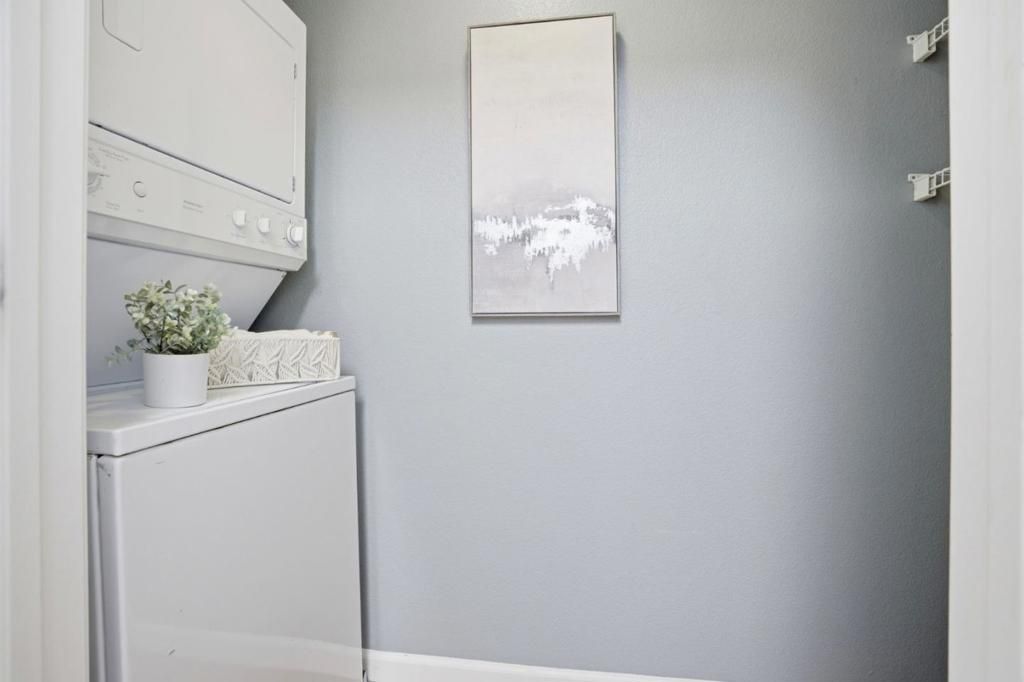 Image 13 of property listing at 1982 W Bayshore Road 322, East Palo Alto, CA 94303