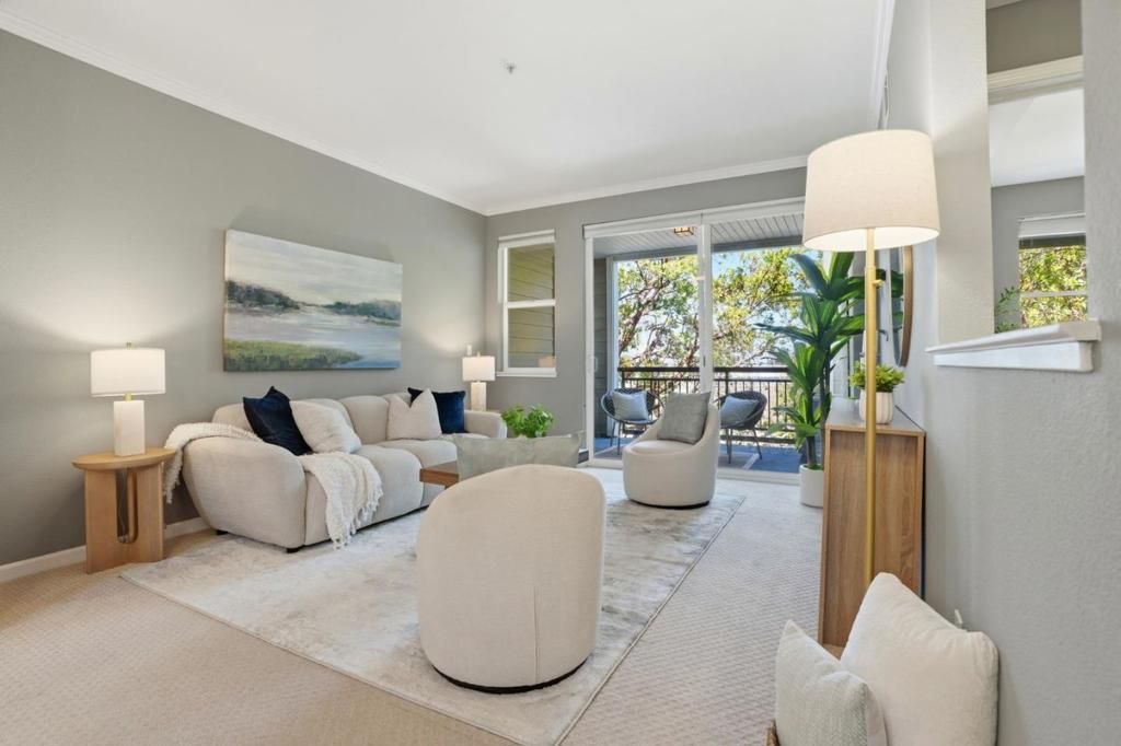 Image 7 of property listing at 1982 W Bayshore Road 322, East Palo Alto, CA 94303