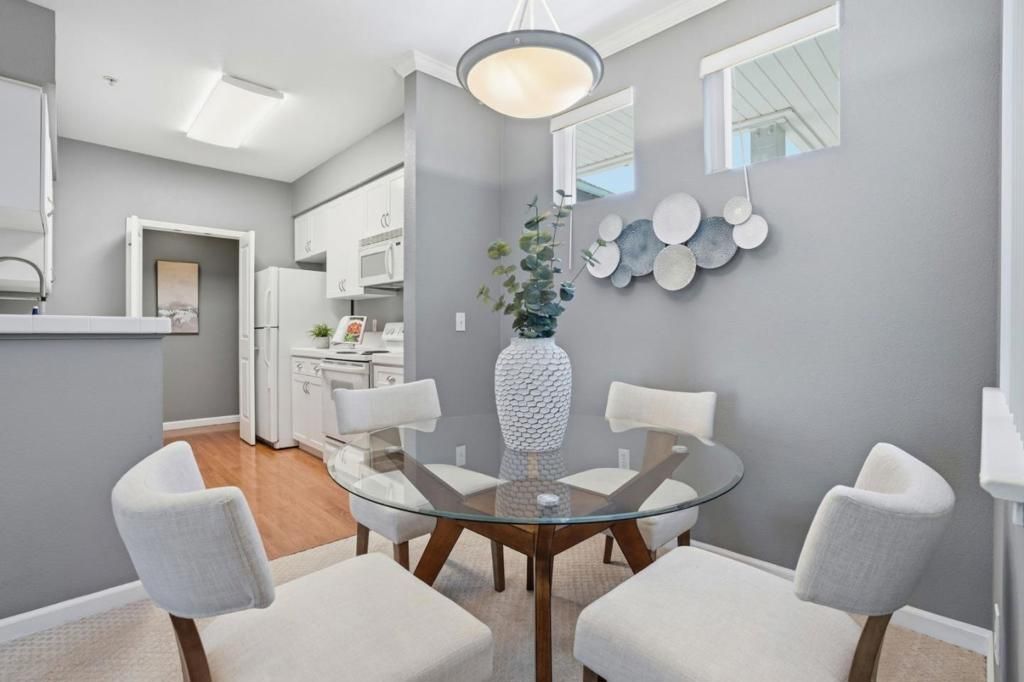 Image 9 of property listing at 1982 W Bayshore Road 322, East Palo Alto, CA 94303