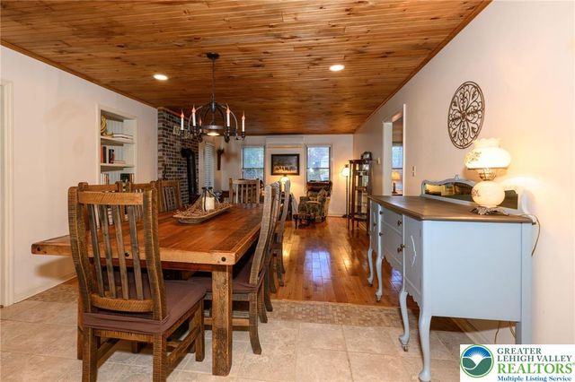 1254 Sky High Terrace, Chestnuthill Twp, PA 18330